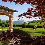 Дом отдыха Atemberaubende Mit Herrlichem Panoramablick, Privatpool, Kinderschaukel, Bbq