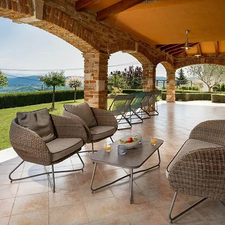Atemberaubende Mit Herrlichem Panoramablick, Privatpool, Kinderschaukel, Bbq Vakantiehuis