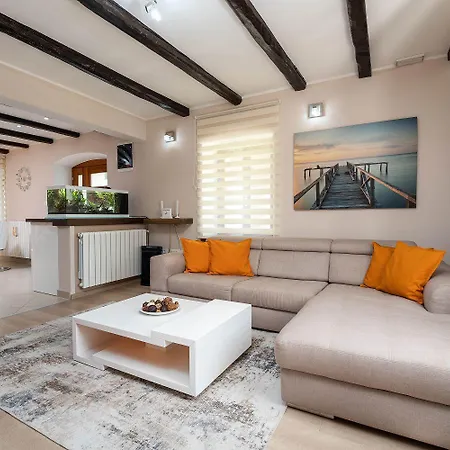 Vakantiehuis Atemberaubende Mit Herrlichem Panoramablick, Privatpool, Kinderschaukel, Bbq *