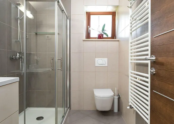 펜션 Atemberaubende Mit Herrlichem Panoramablick, Privatpool, Kinderschaukel, Bbq *