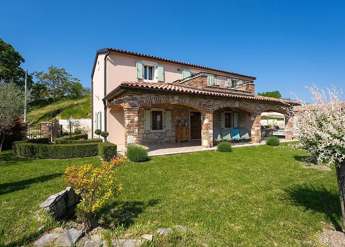 Atemberaubende Mit Herrlichem Panoramablick, Privatpool, Kinderschaukel, Bbq 펜션 *