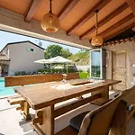 Atemberaubende Mit Herrlichem Panoramablick, Privatpool, Kinderschaukel, Bbq Dom wakacyjny *